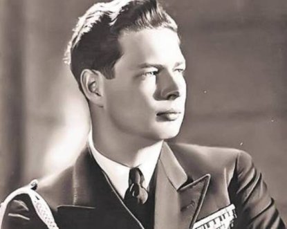 regele-mihai-tanar