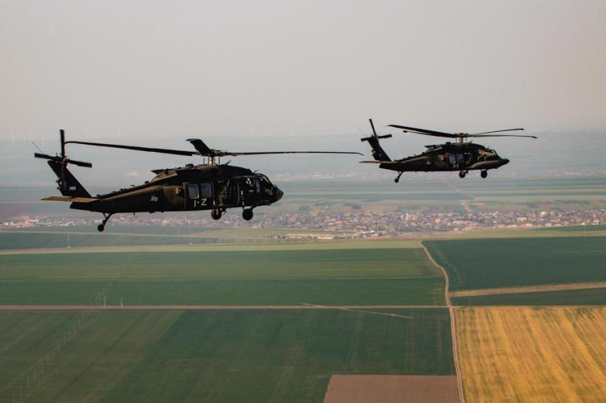 elicoptere americane in zbor in dobrogea