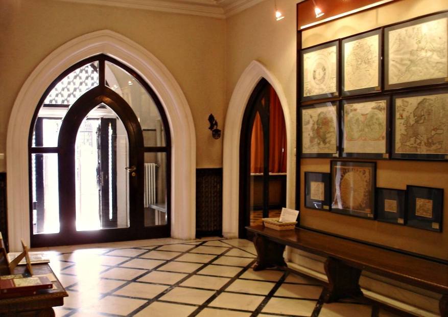 Muzeul-National-al-Hartilor-si-Cartii-Vechi-