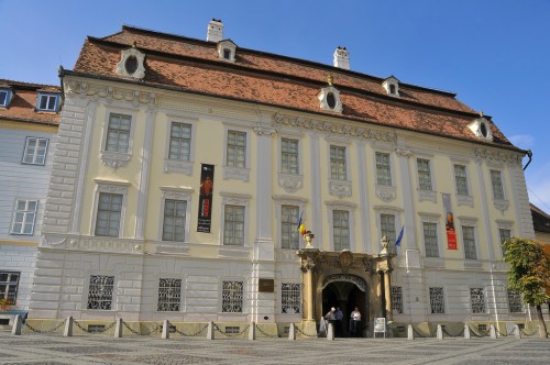 Palatul_Brukenthal_din_Piata_Mare
