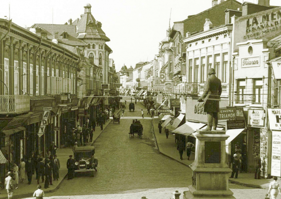 piata regala galati si statuia lui costache negri